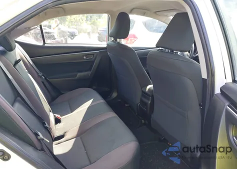 2018 Toyota Corolla Le z USA, uszkodzony, nr VIN 5YFBURHE6JP804554